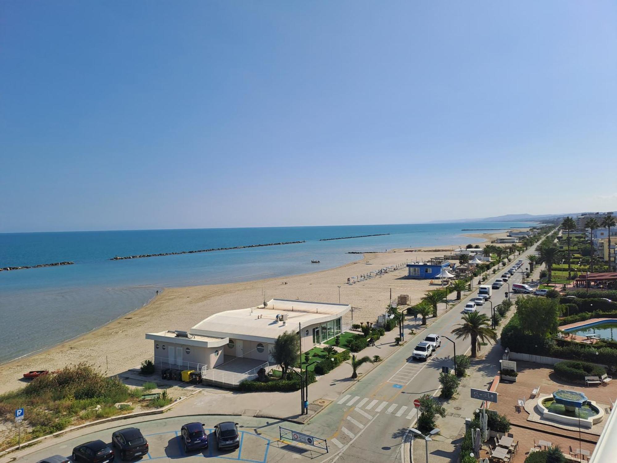 Attico Fronte Mare Διαμέρισμα Martinsicuro Εξωτερικό φωτογραφία
